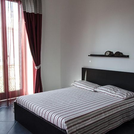 ברינדיזי Maria Vittoria Charming Rooms And Apartments חדר תמונה