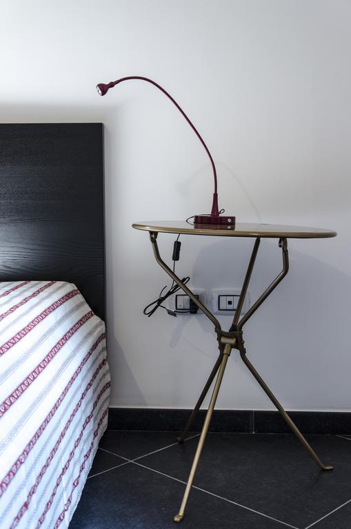 ברינדיזי Maria Vittoria Charming Rooms And Apartments חדר תמונה