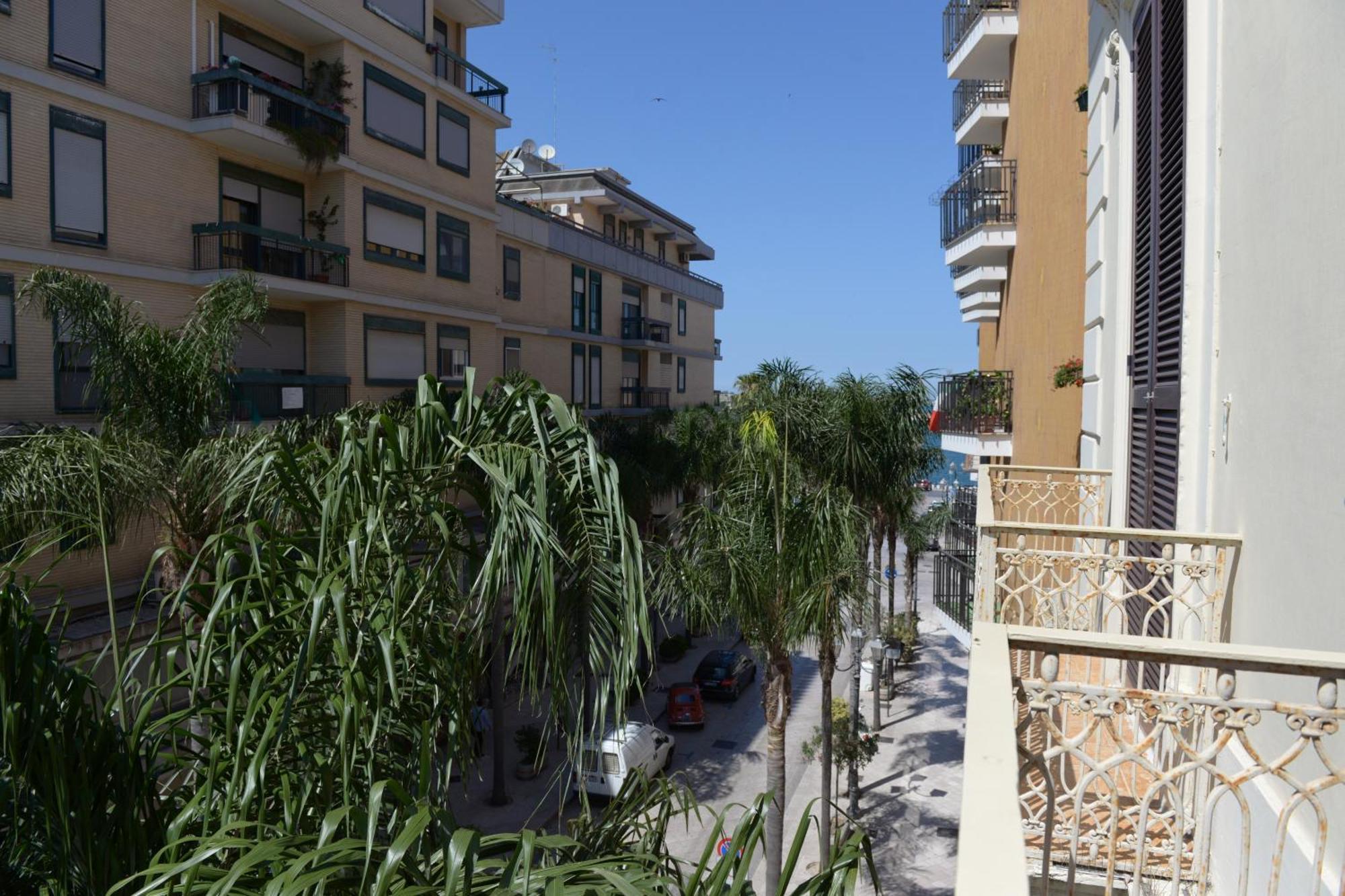 ברינדיזי Maria Vittoria Charming Rooms And Apartments מראה חיצוני תמונה
