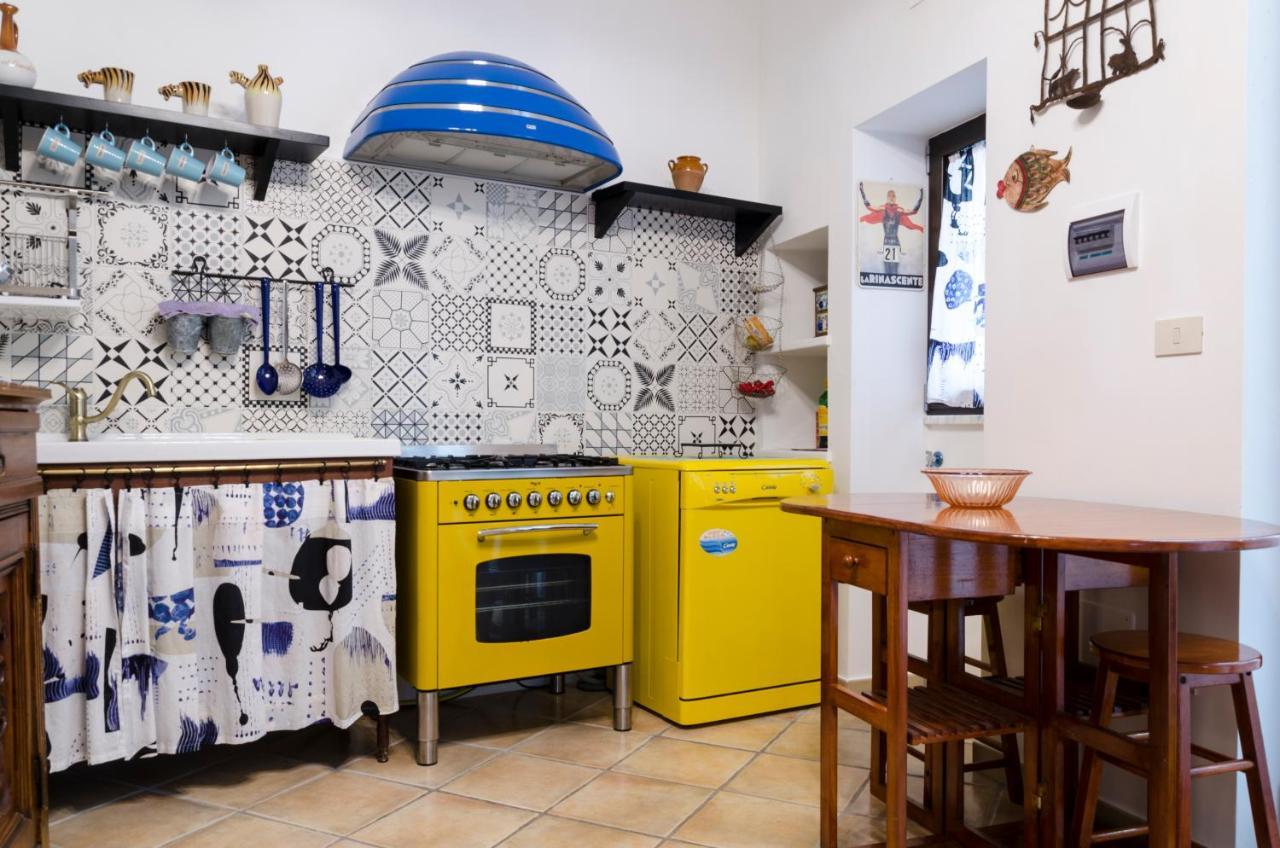 ברינדיזי Maria Vittoria Charming Rooms And Apartments מראה חיצוני תמונה