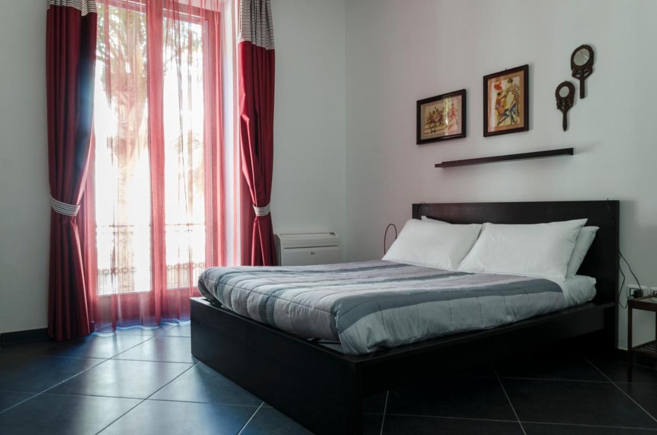ברינדיזי Maria Vittoria Charming Rooms And Apartments מראה חיצוני תמונה